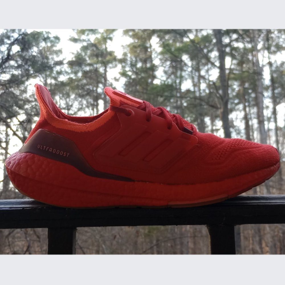 UltraBoost Adidas SZ: 7.5 mens